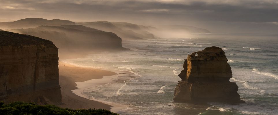 M I R A C L E - O F - L I G H T