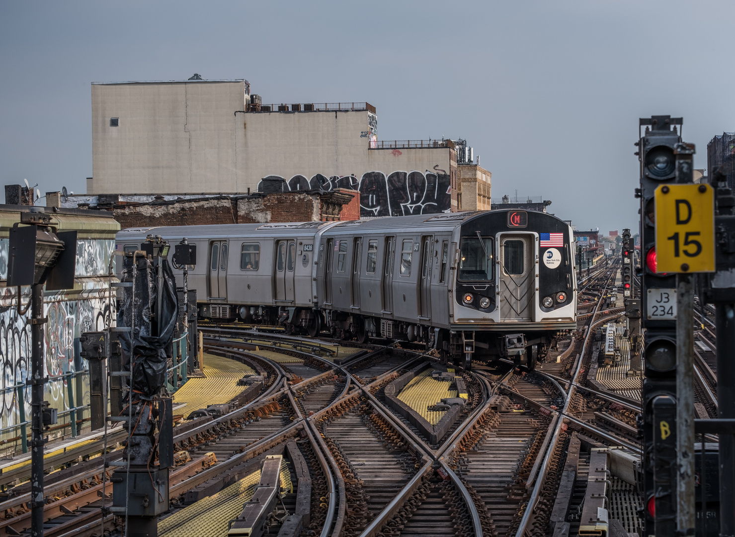 M Train Myrtle Avenue Station