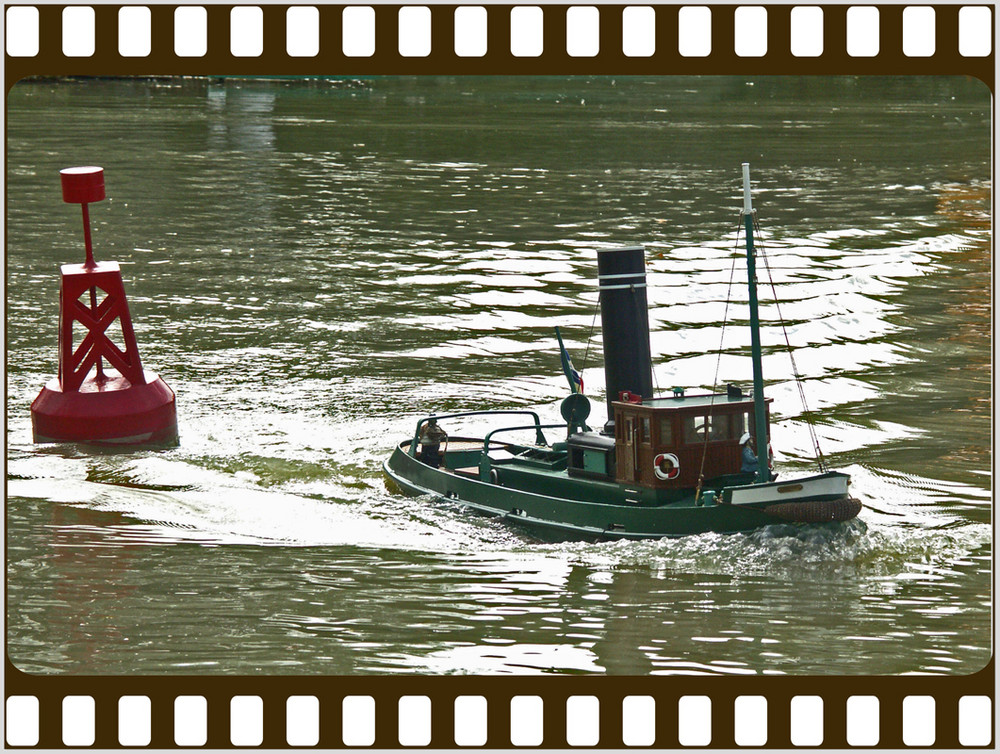 ma deuxieme passion apres la photo,mon bateau a vapeur( le stéphie)