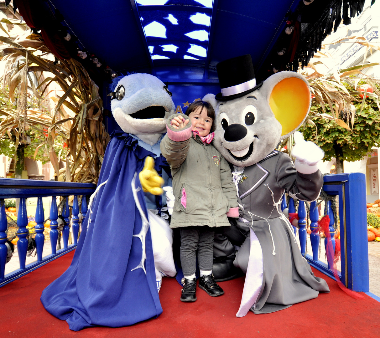 MA FILLE AVEC LA SOURIS DE EUROPA*PARK