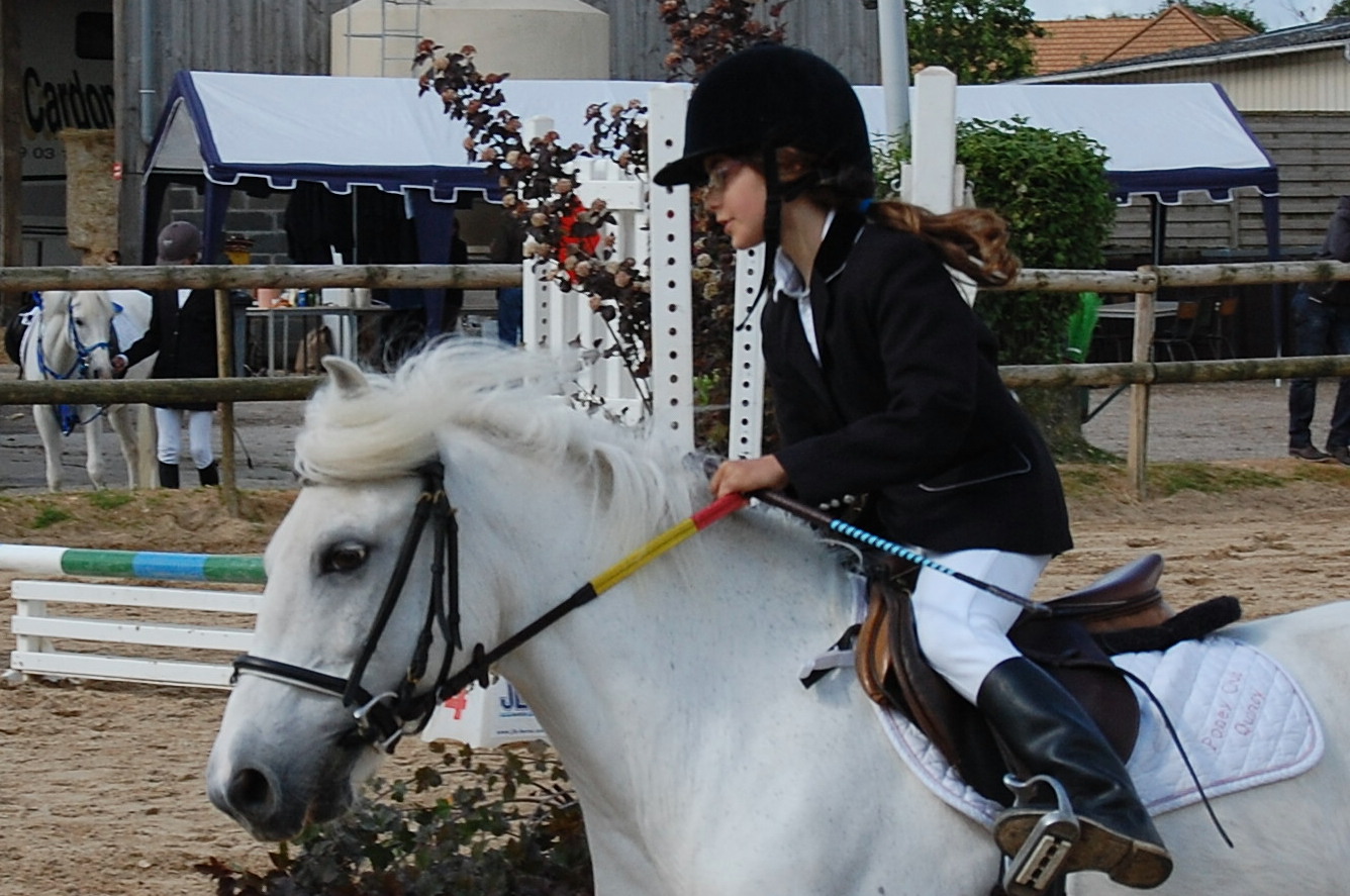 Ma fille et sa monture lors d'un CSO