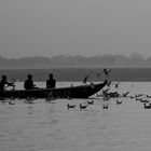 MAÑANA CON NIEBLA EN EL GANGES