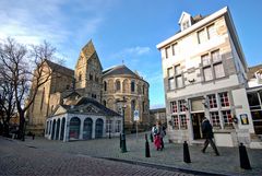 Maastricht - Graanmarkt - Basilica of Our Lady - 01