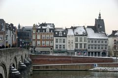 Maastricht - Maasboulevard - Sint Servaasbrug