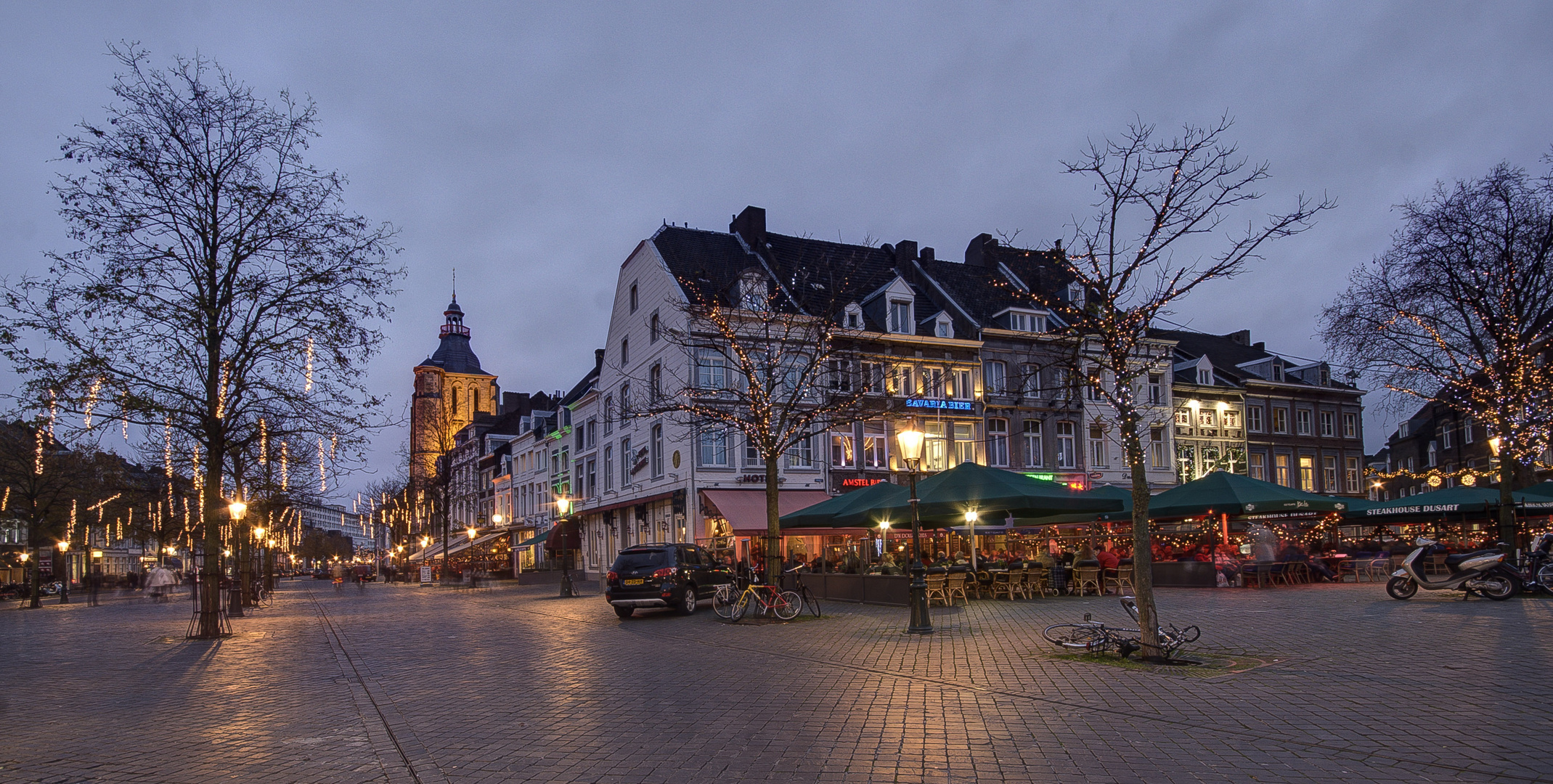 Maastricht - Markt-Boschstraat - Sint-Matthiaskerk