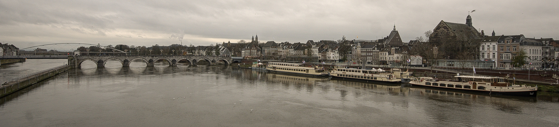 Maastricht - Meuse River with St. Servatius Bridge