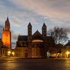 Maastricht - Vrijthof - Sint Janskerk en Sint Servaas Basiliek - 02