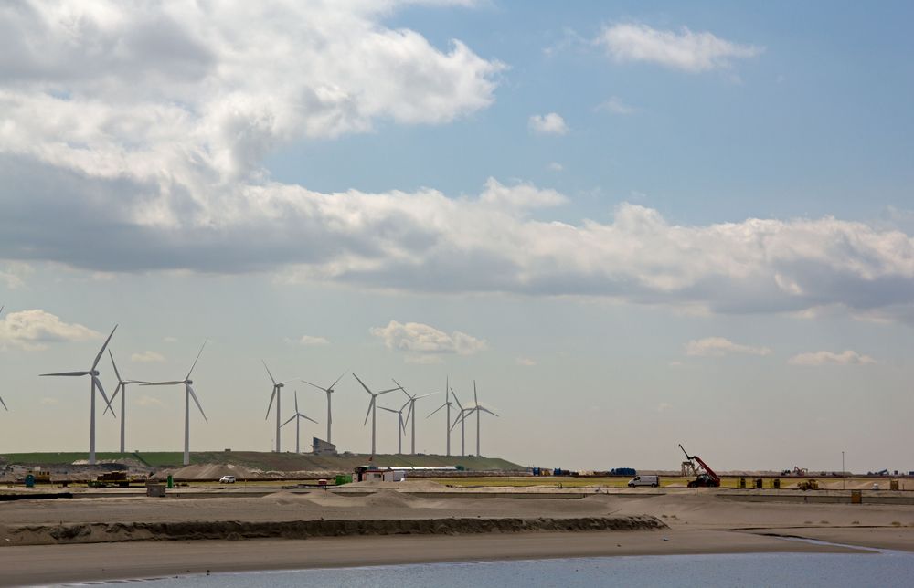 Maasvlakte 2 under construction