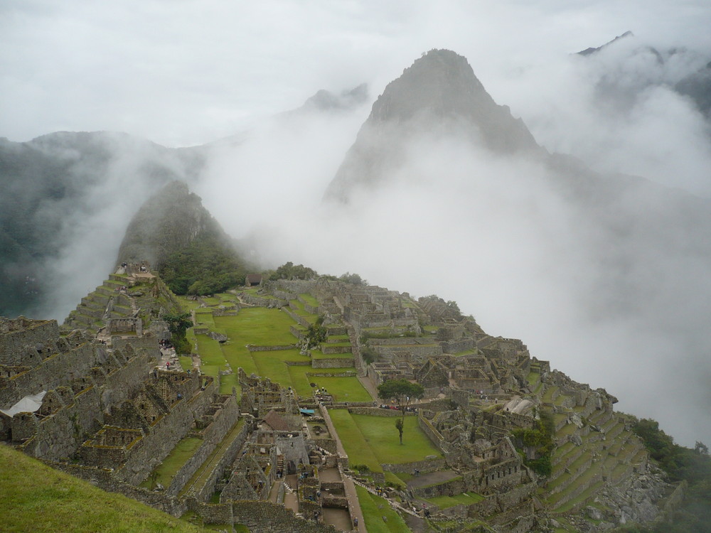 Machu Piccu geheimnisumwitterte Stadt by B.Kaus