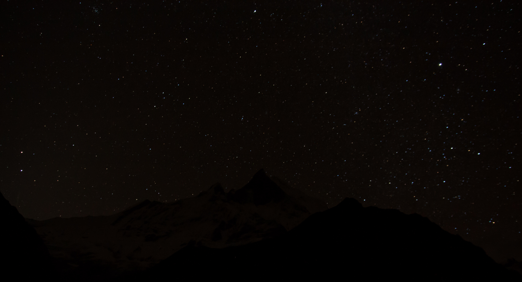 Machapuchare sous les étoiles