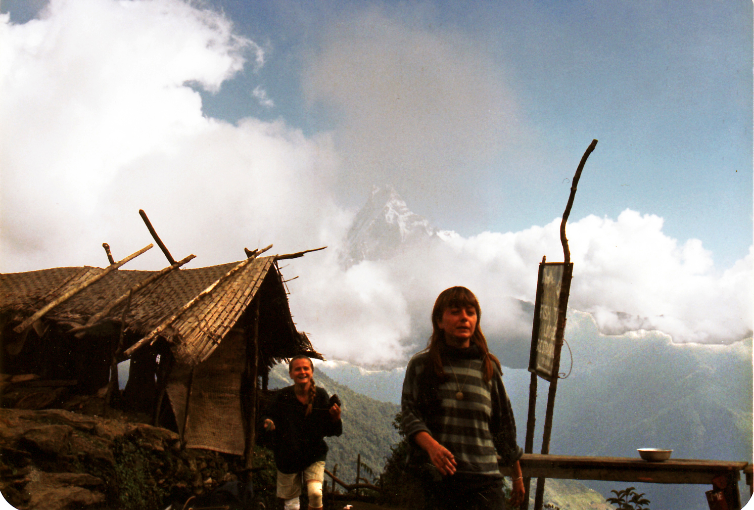 Machapuchare  von Wolke umhüllt Nepal