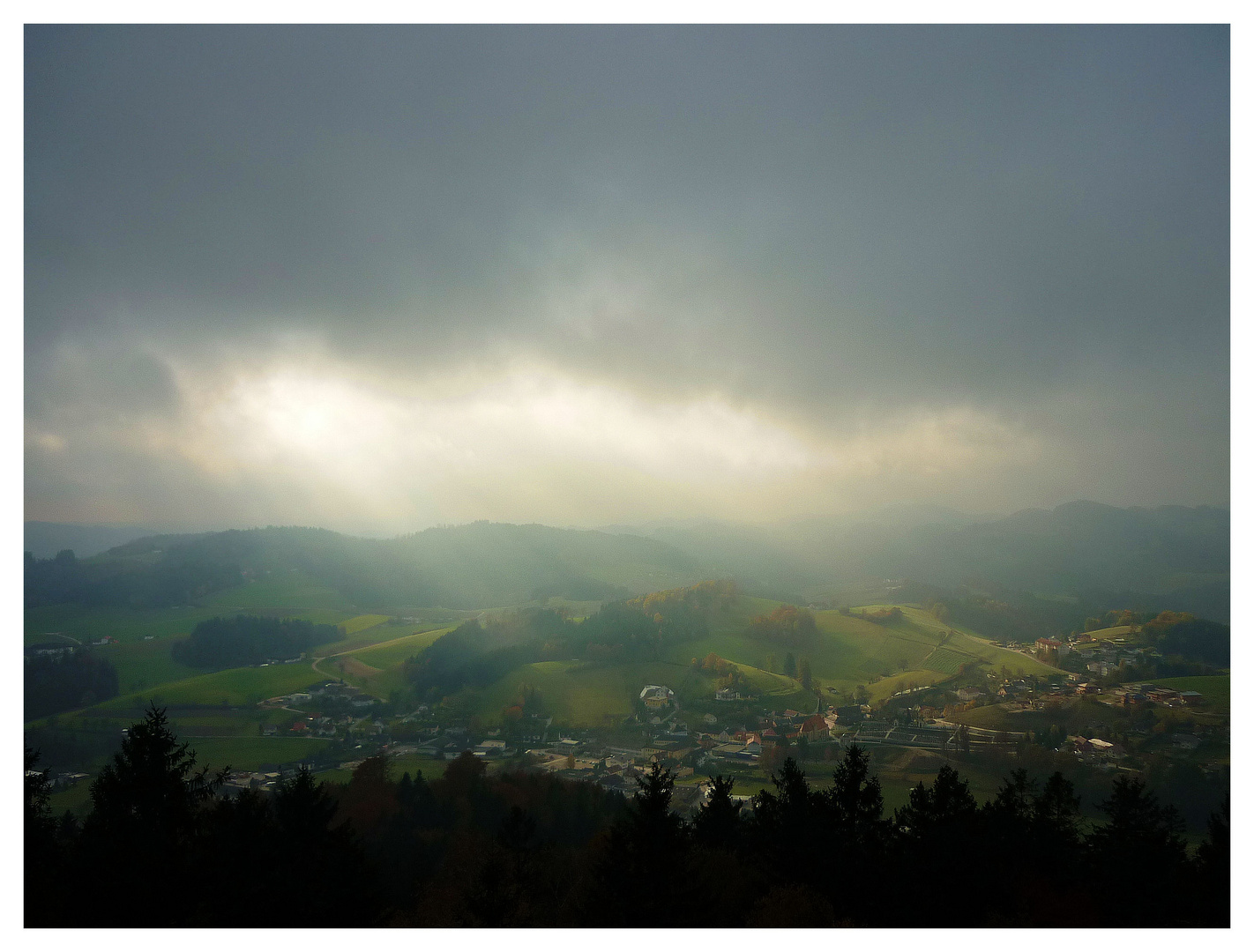 Machtkampf  zwischen Regen und Sonne