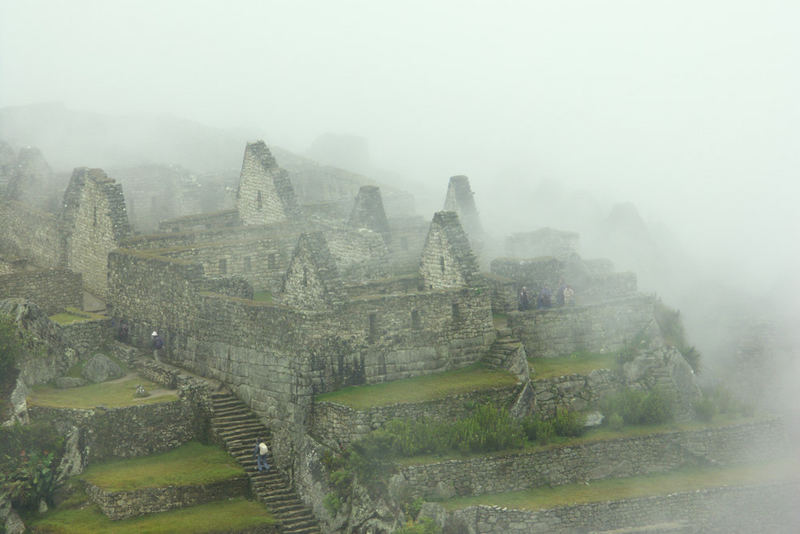 Machu Pichu im Nebel