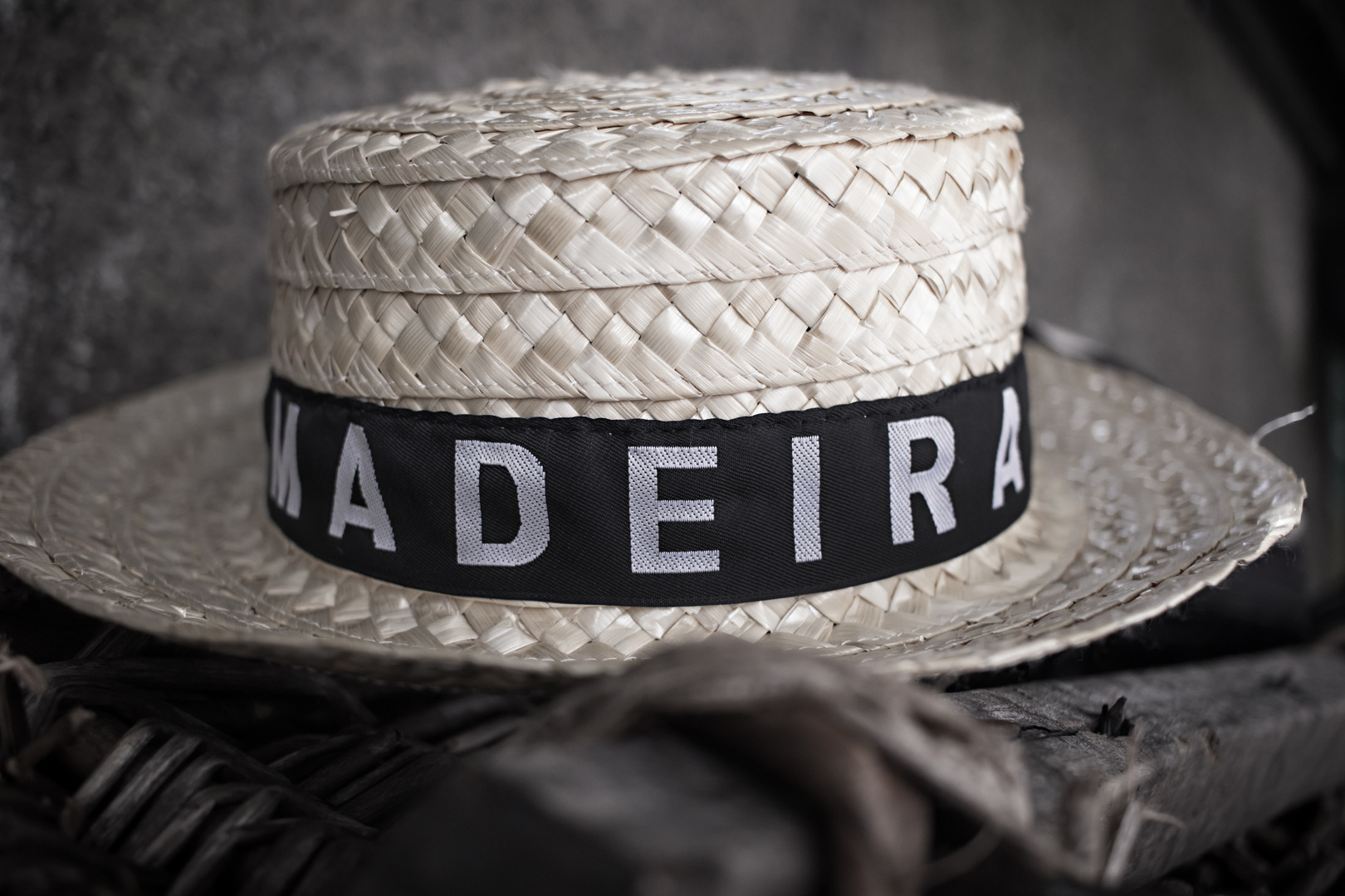 *MADEIRA* [1]....