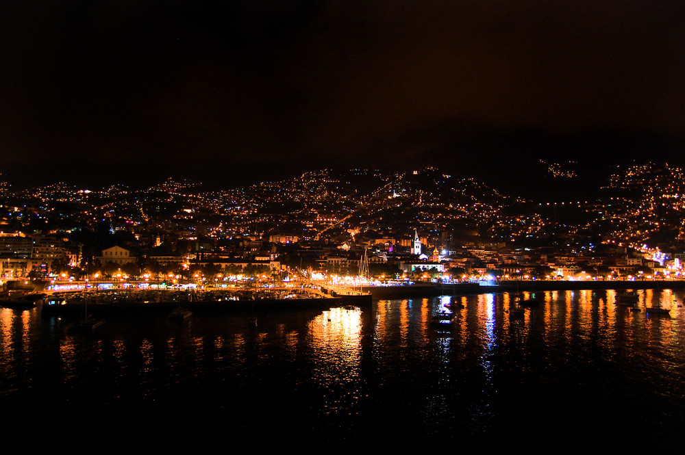 Madeira bei Nacht