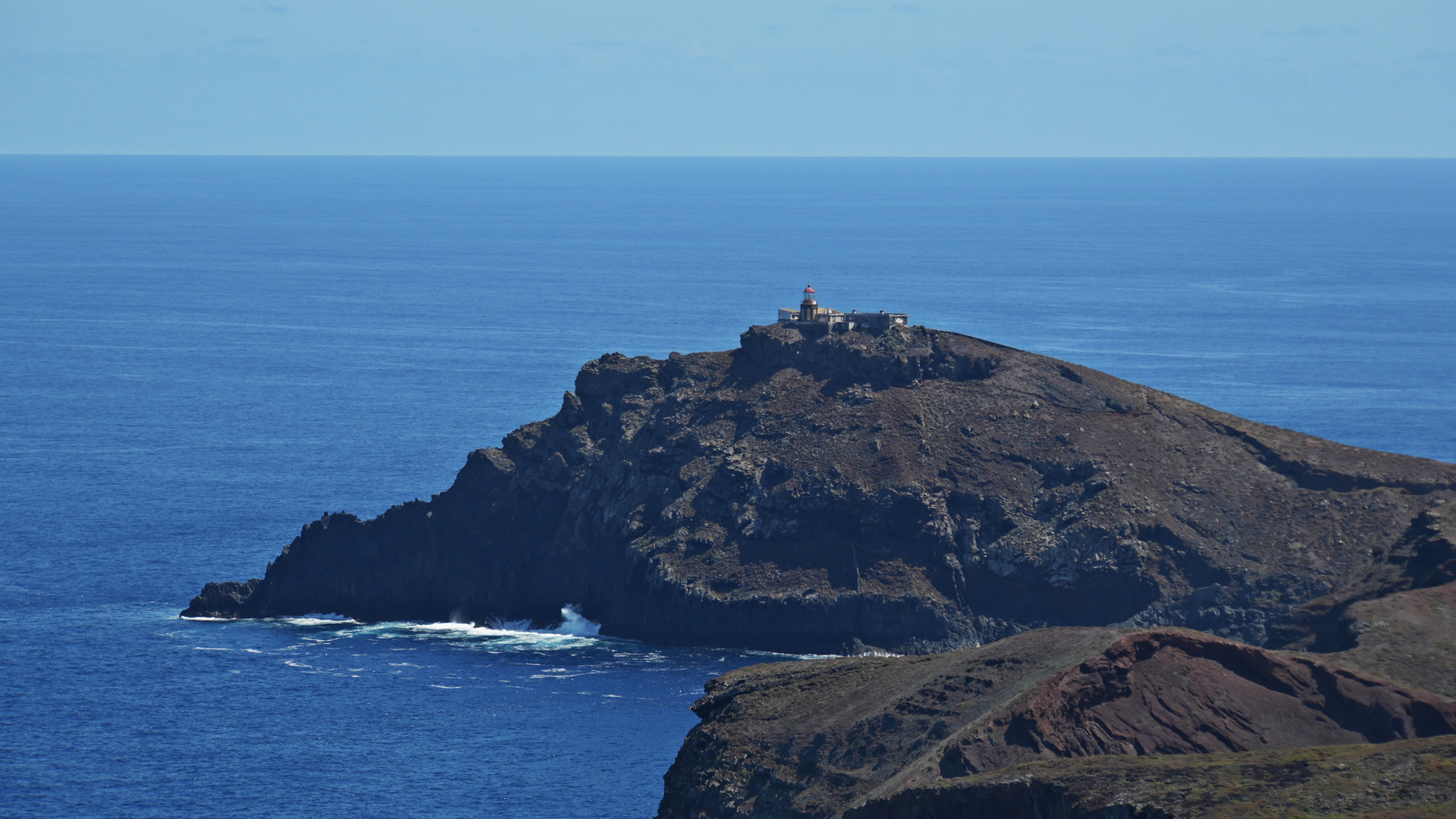 Madeira_2023_13_Leuchtturm auf der Insel Faro