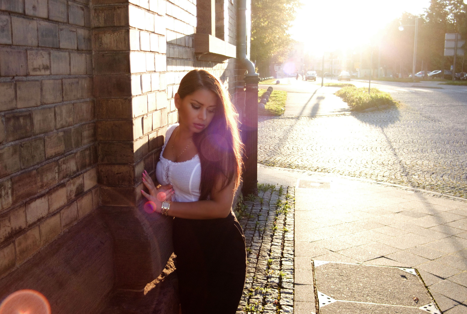 Mademoiselle Vanja im Sonnenuntergang mit Gegenlicht