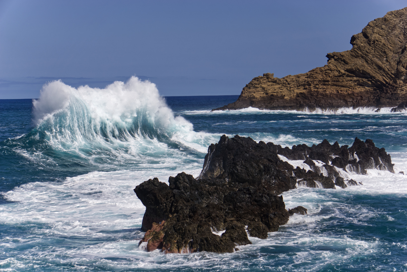 Madiera Waves