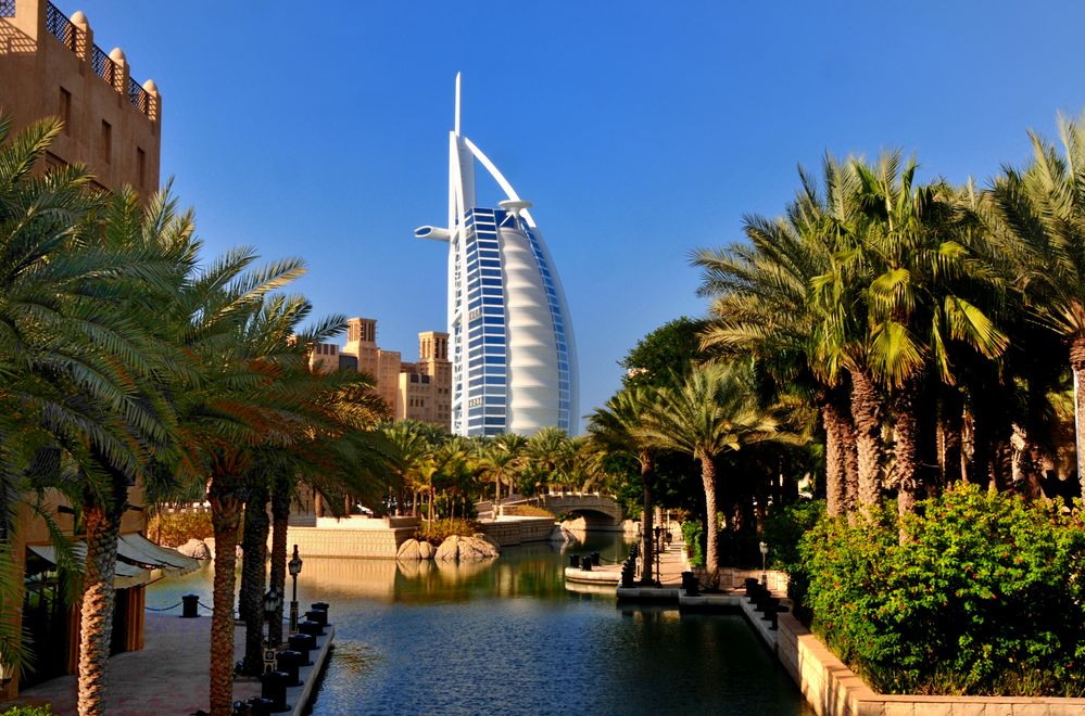Madinat Jumeirah mit Burj Al Arab