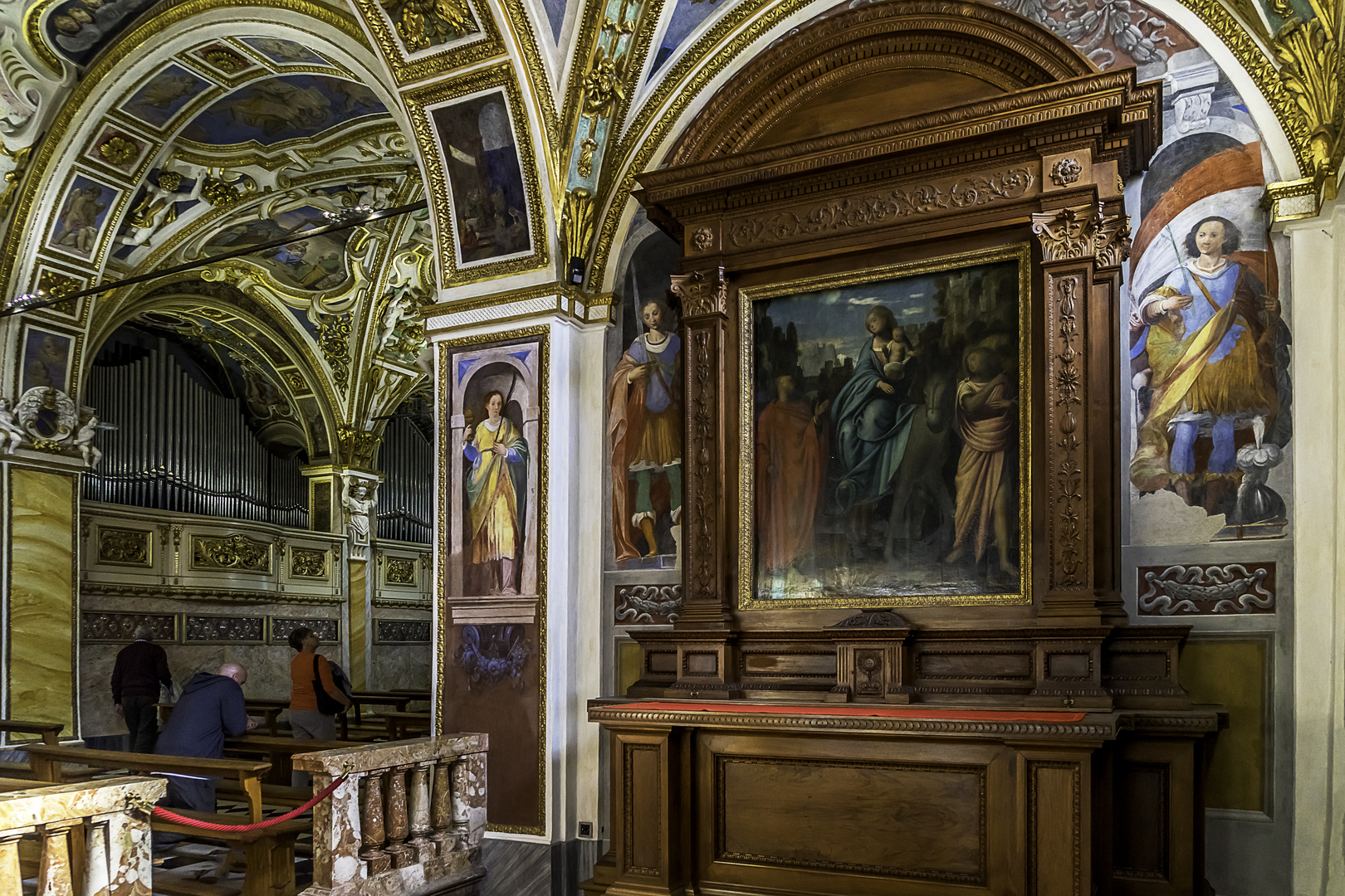 Madonna del Sasso - Blick auf die Orgel