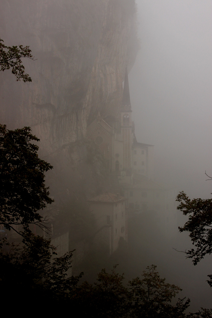 Madonna della Corona