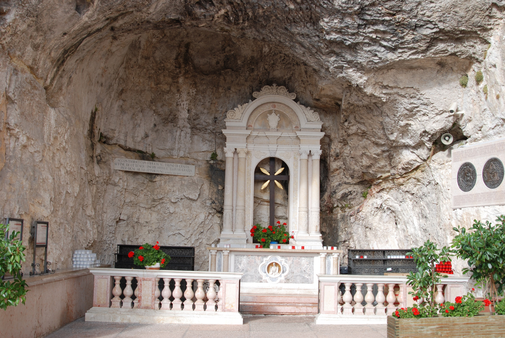 Madonna della Corona