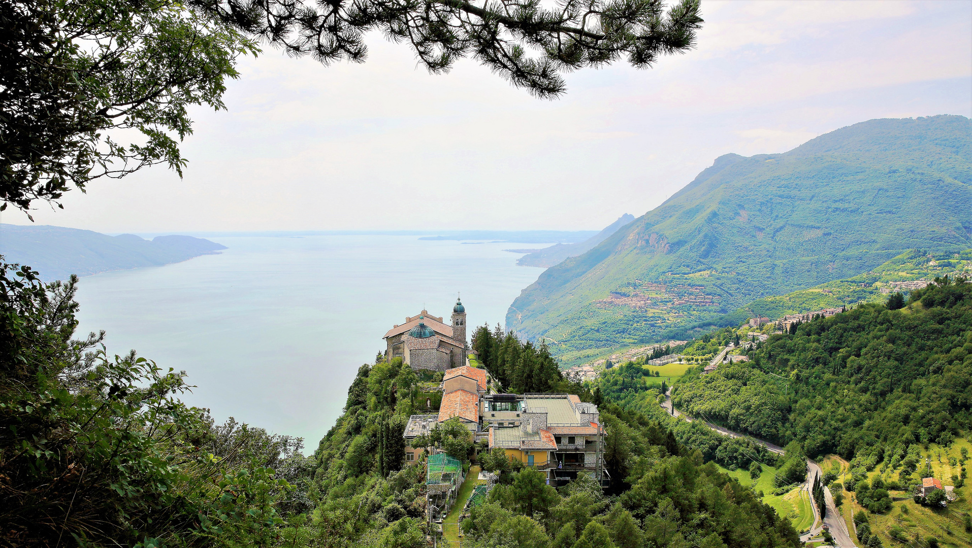 Madonna di Montecastello...