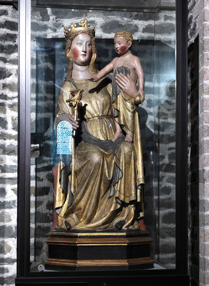 Madonna in der Heilig-Blut-Basilika Brügge