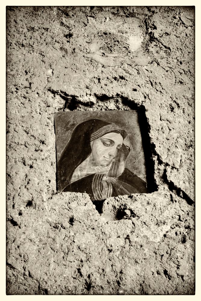 Madonna nel muro, Sutri