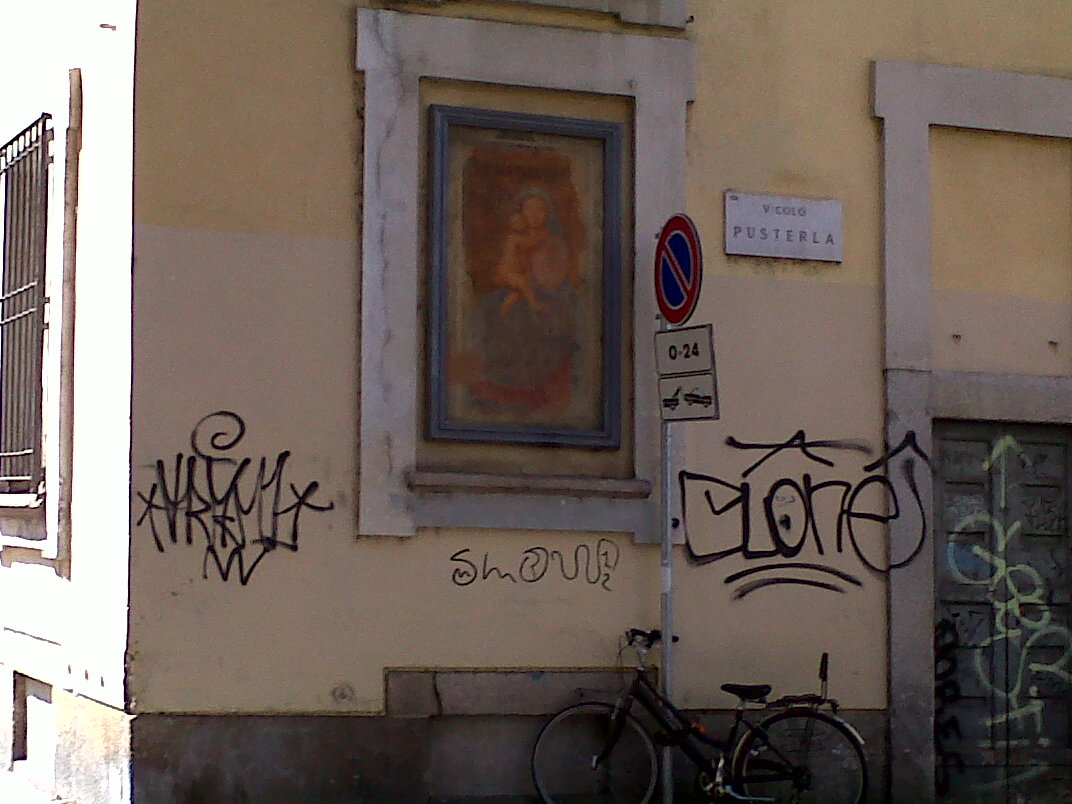 Madonnina, murales
