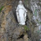 madonnina sulla grotta