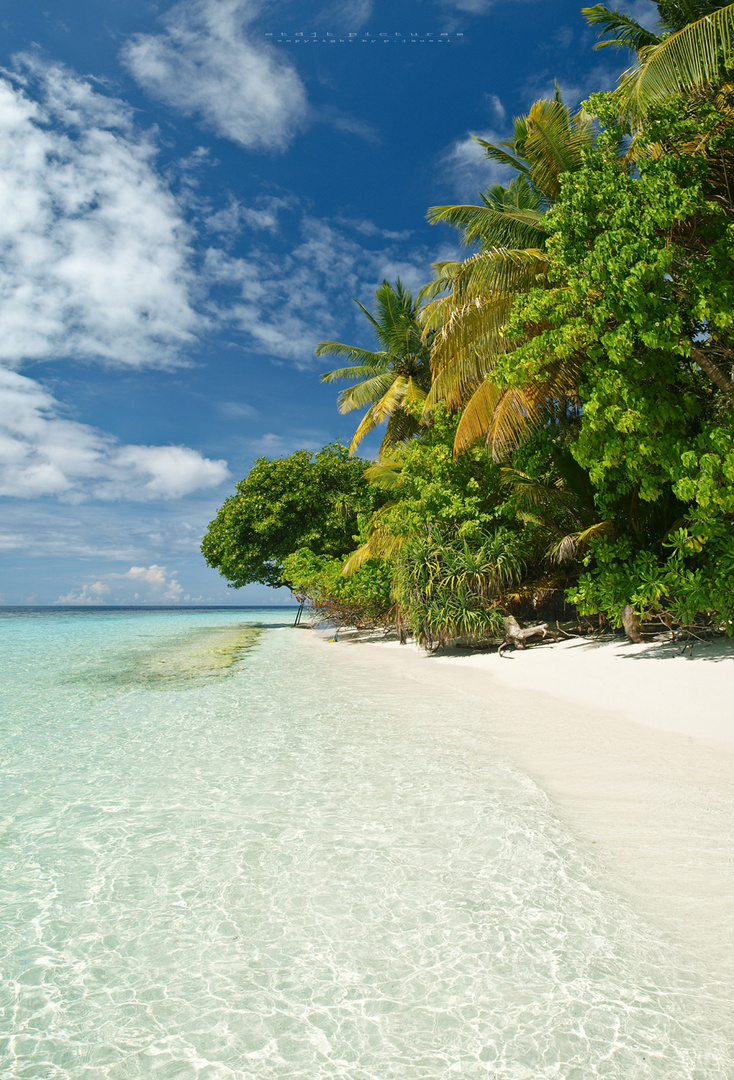 Madoogali Island - North Ari (Alifu) Atoll - Maldives 2012