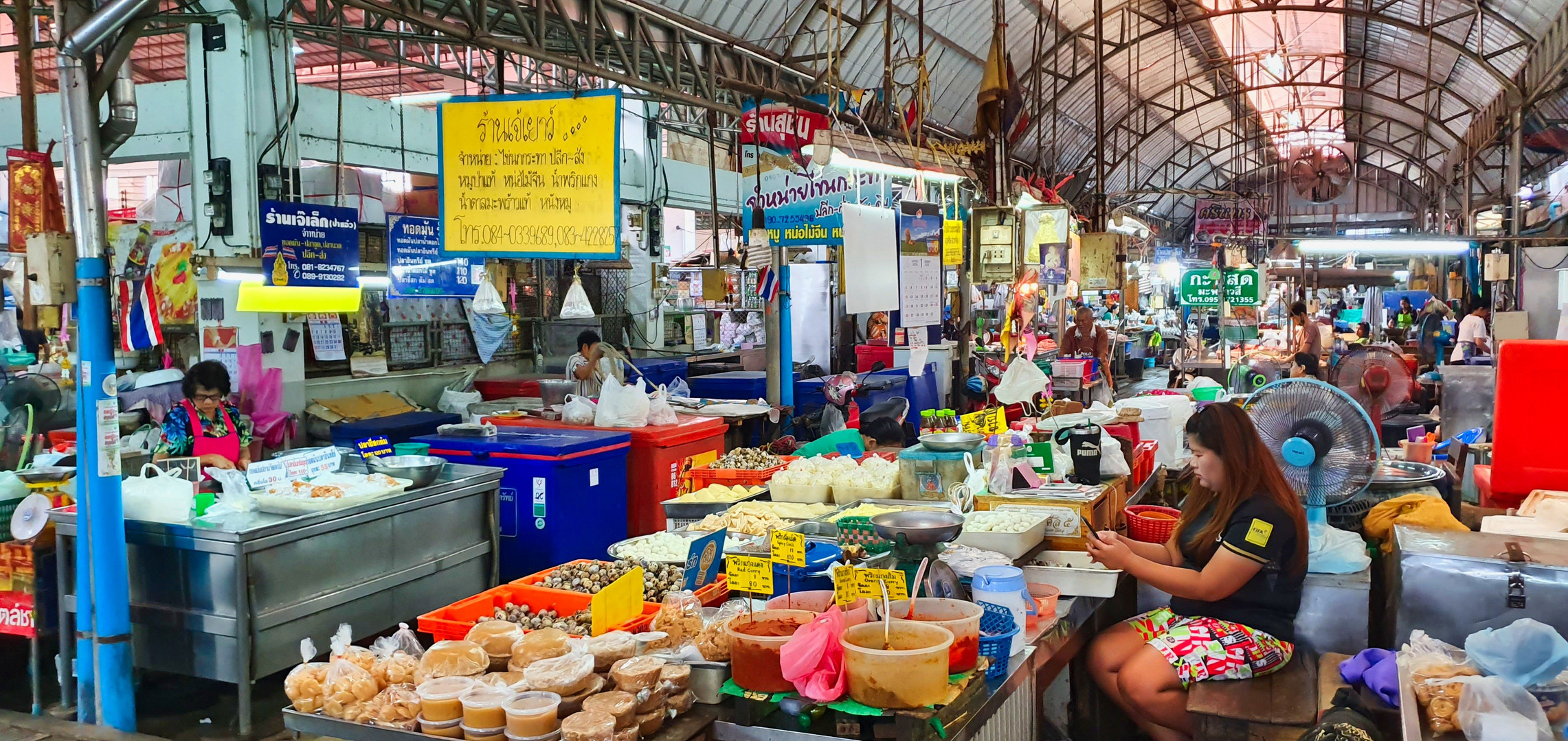  Mae Klong Market