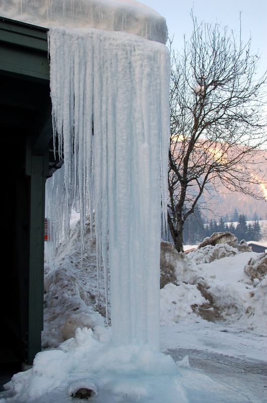 mächtiger Eiszapfen