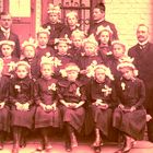 Mädchen bei der Erstkommunion  ca. 1915