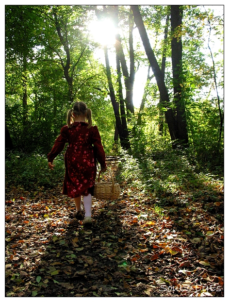 Mädchen im Wald I