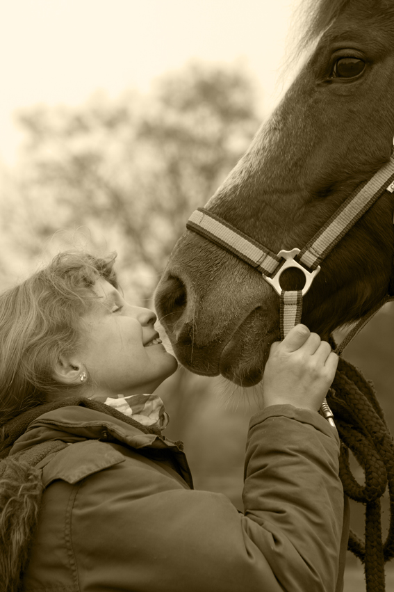 Mädchen mit Pferd