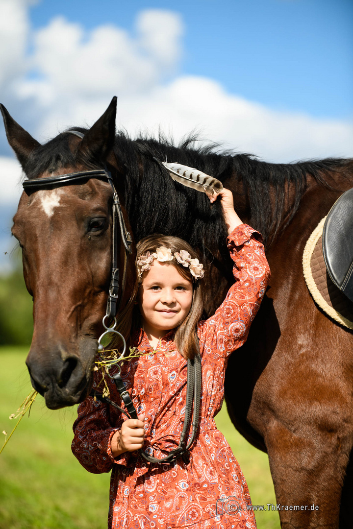 Mädchen mit Pferd D85_0393 Foto & Bild sport, tiere, haustiere