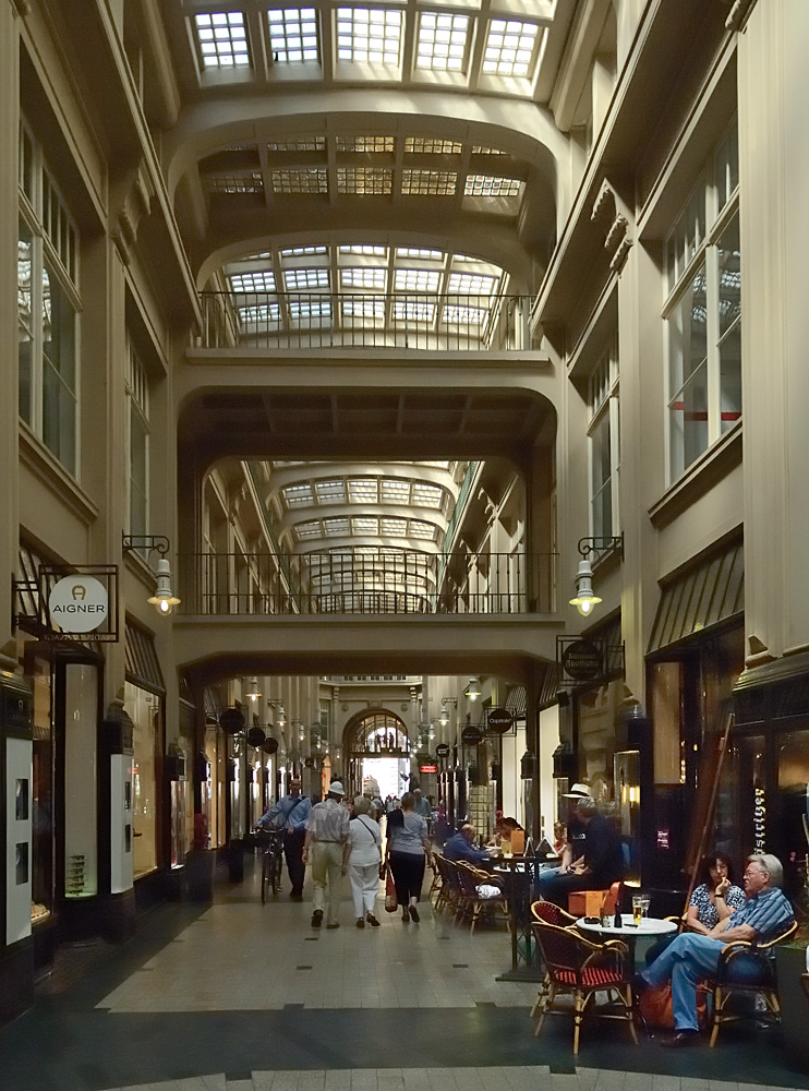 Maedler Passage ...