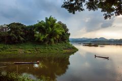 Maenam Loei mouths into Mekong