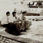 Männer am Hafen (Bodrum)