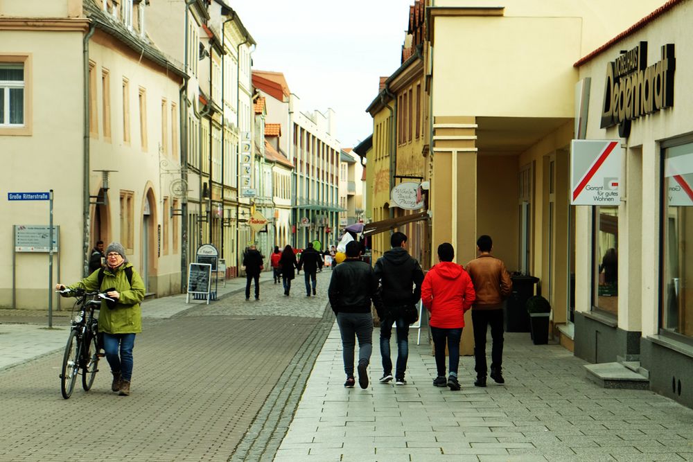 Männer in der Stadt