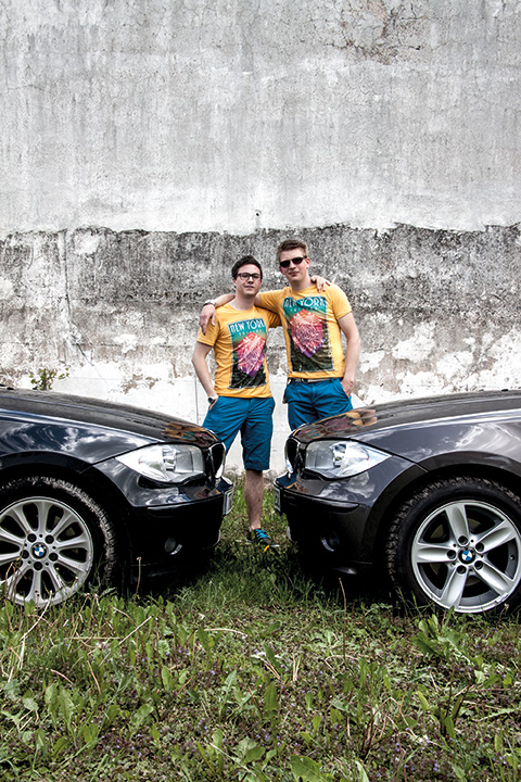 Manner Und Ihre Autos 7 Foto Bild Portrait Portraitfotografie Manner Outdoor Bilder Auf Fotocommunity