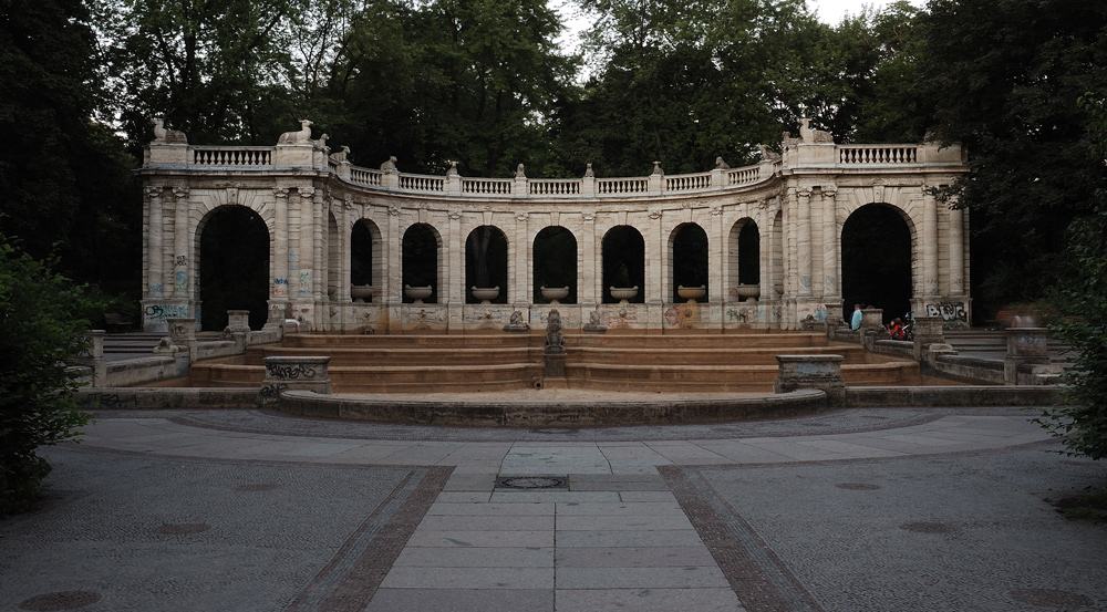 Märchenbrunnen