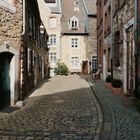 Märchenhafte alte Straße in Deutschland Rheinland