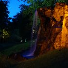 Märchenhafter Wasserfall im Schlosspark von Tangerhütte