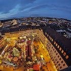 Märchenmarkt Gera im Panoramablick vom Rathausturm zur Blauen Stunde