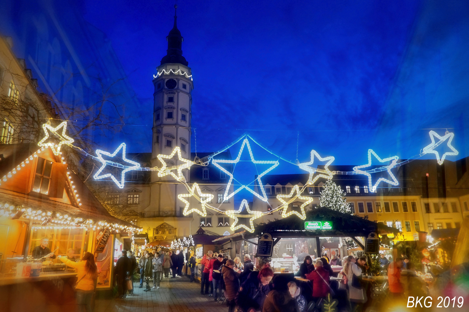 Märchenmarkt Gera in einer Doppelbelichtung zur Blauen Stunde 