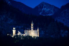 Märchenschloss bei Nacht