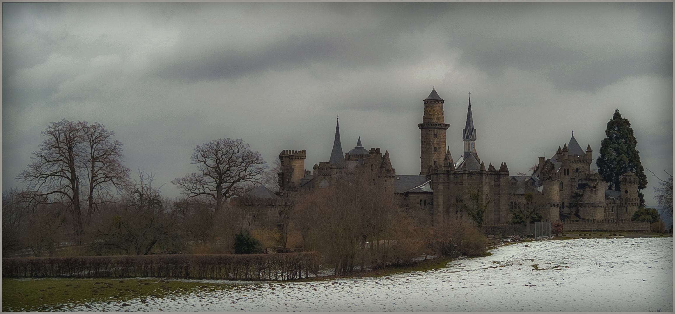  Märchenschloss im Winterschlaf